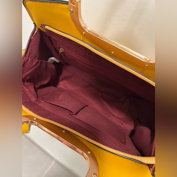NWT Yellow & Gold 2-in-1 Vegan Handbag - Picture 6 of 6